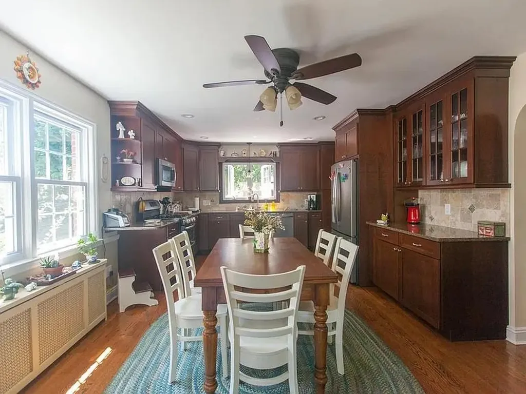 2412 Central Avenue Baldwin NY 11510