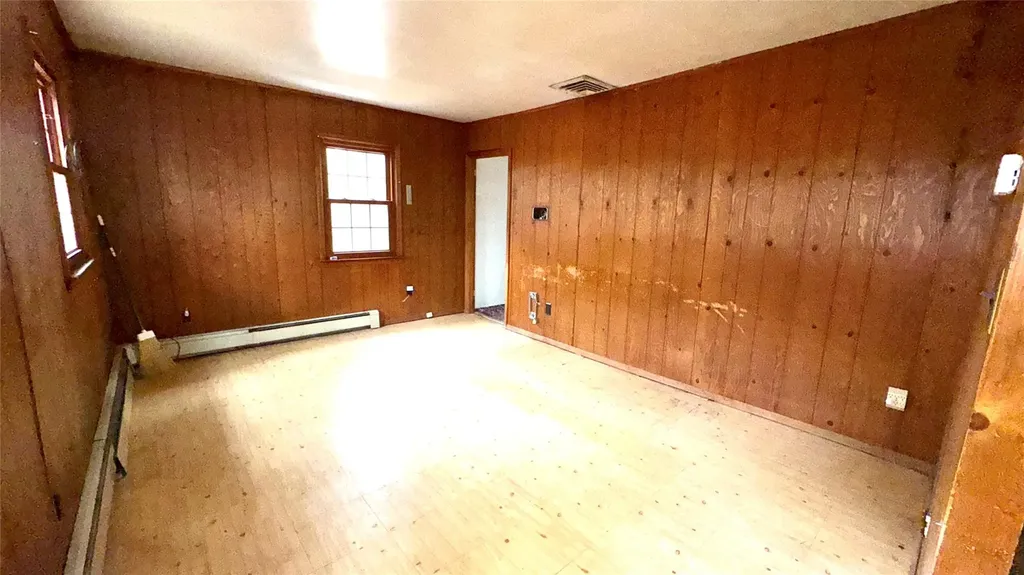 31 New Mill Road Smithtown NY 11787