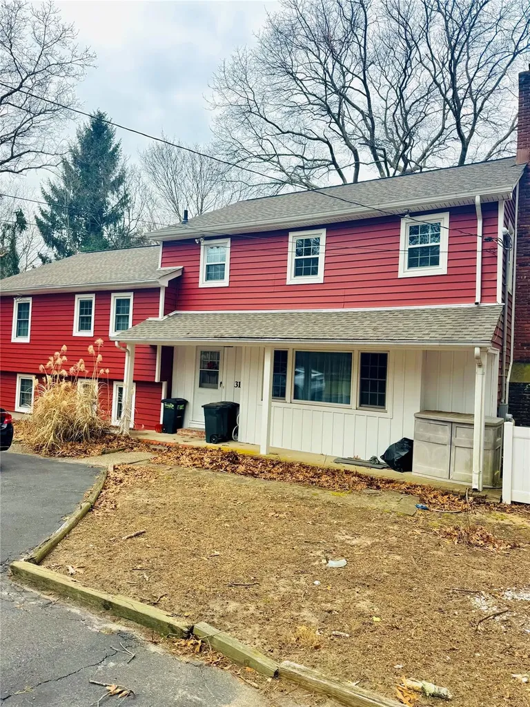 31 New Mill Road Smithtown NY 11787