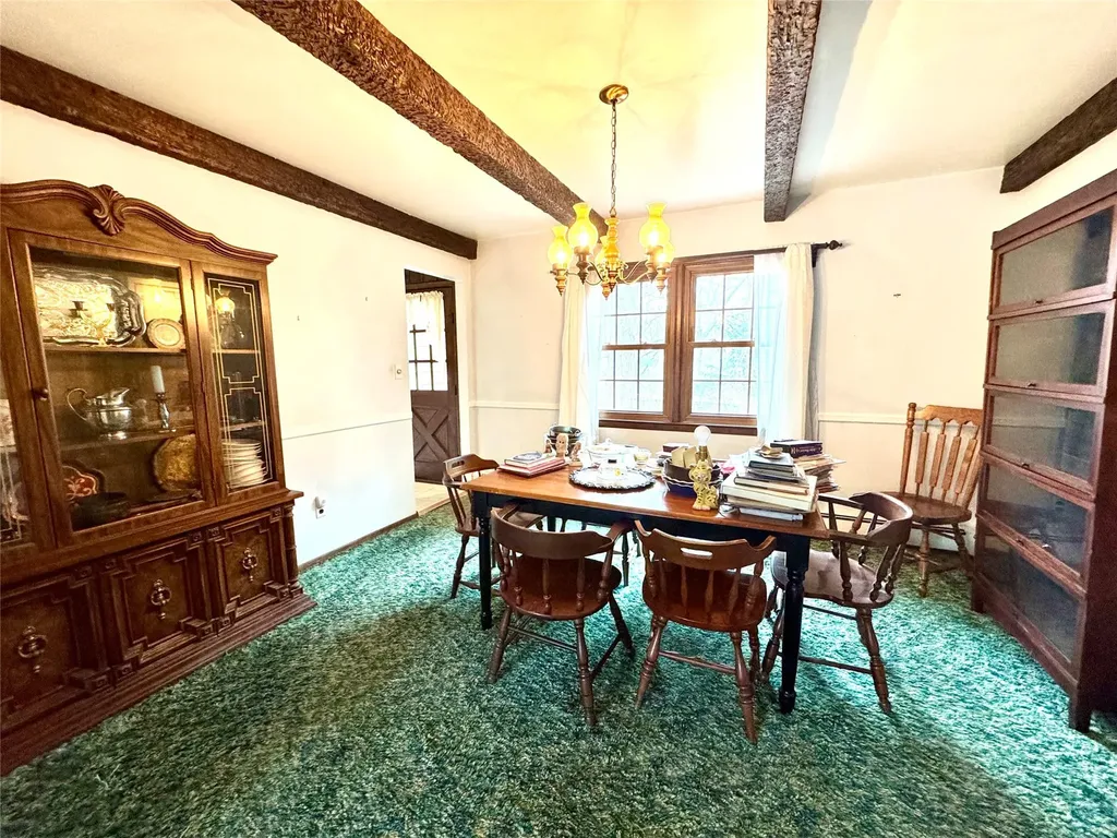 31 New Mill Road Smithtown NY 11787