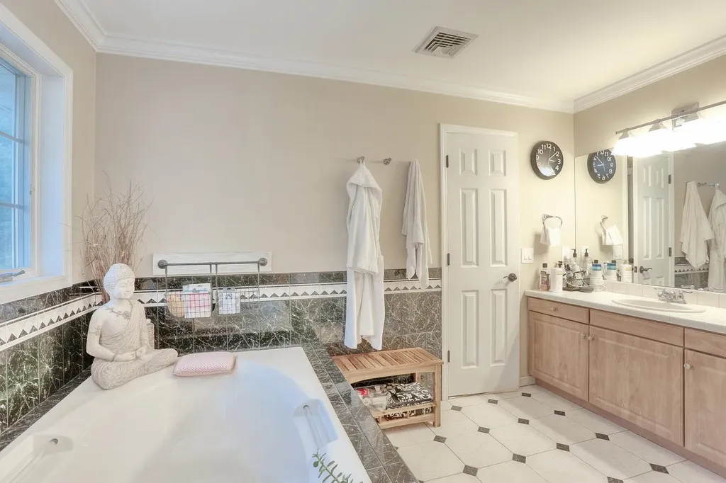 15 Algonquin Drive Stony Point NY 10980