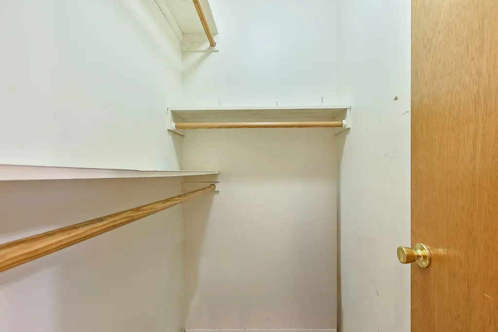 4 Brooktree Court Bohemia NY 11716
