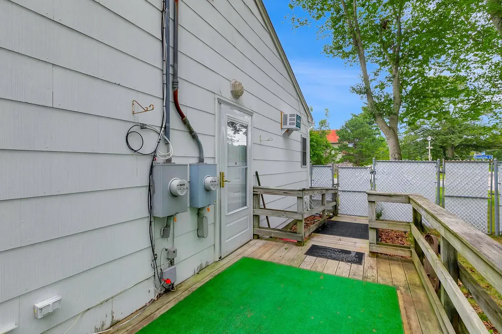 4 Brooktree Court Bohemia NY 11716