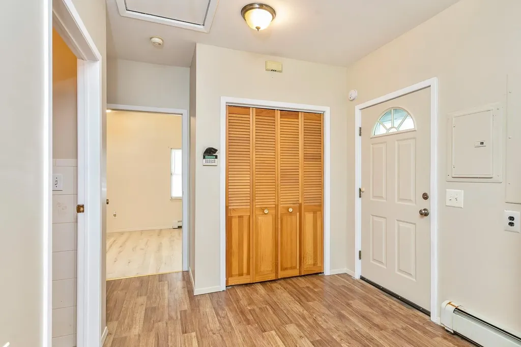 4 Brooktree Court Bohemia NY 11716