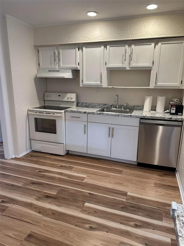 41 Island Street Plainview NY 11803