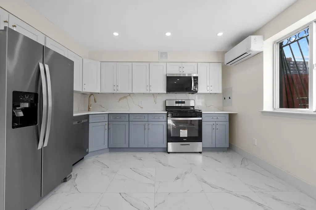 1442 33rd Avenue Astoria NY 11106