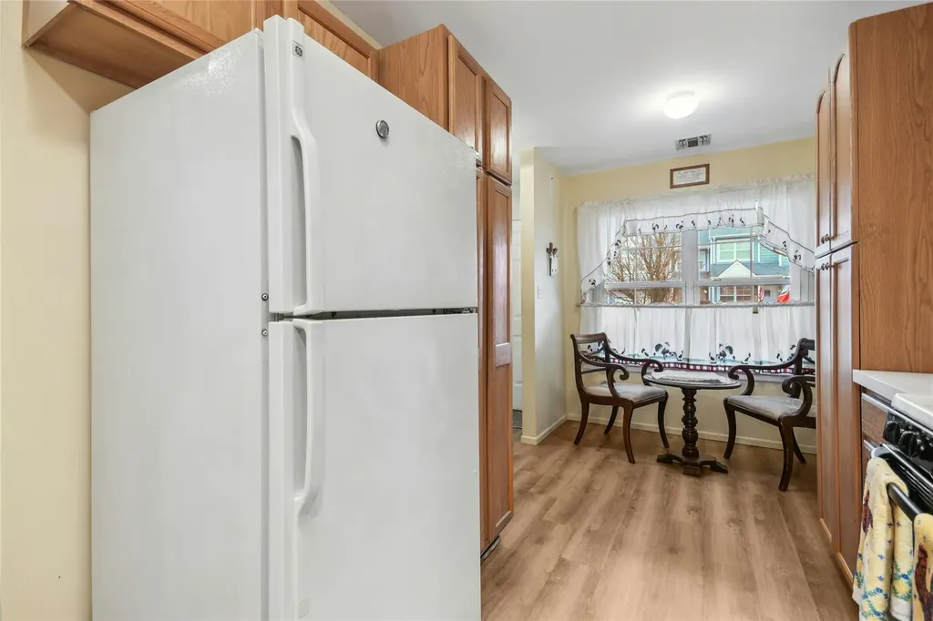 62 Pleasantview Drive Central Islip NY 11722