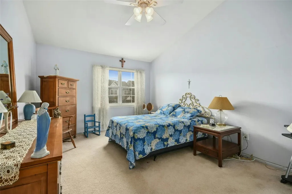 62 Pleasantview Drive Central Islip NY 11722