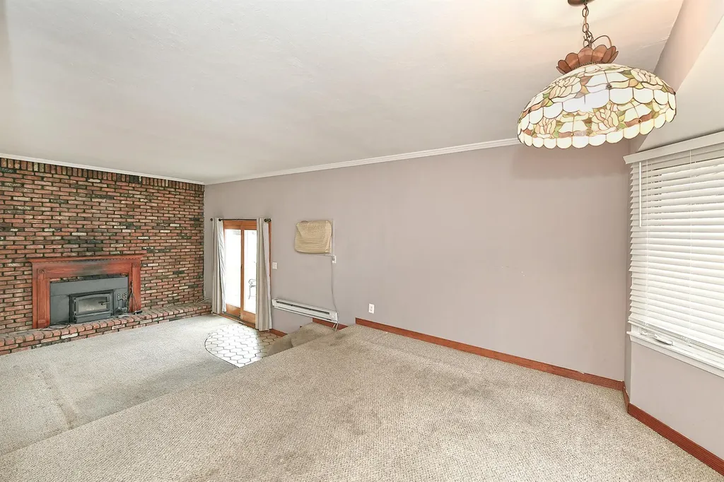 115 Bowling Lane Deer Park NY 11729