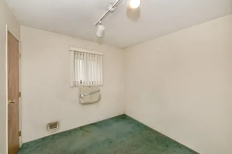 115 Bowling Lane Deer Park NY 11729