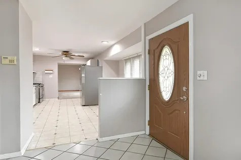 115 Bowling Lane Deer Park NY 11729