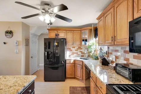 8 Remington Avenue Selden NY 11784