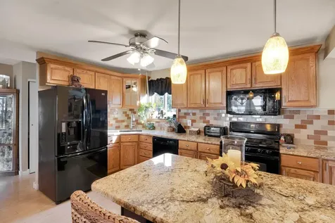 8 Remington Avenue Selden NY 11784