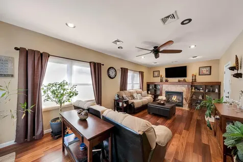 8 Remington Avenue Selden NY 11784