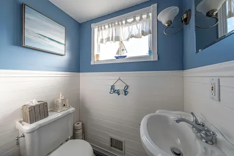 8 Remington Avenue Selden NY 11784