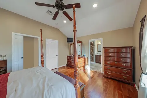 8 Remington Avenue Selden NY 11784