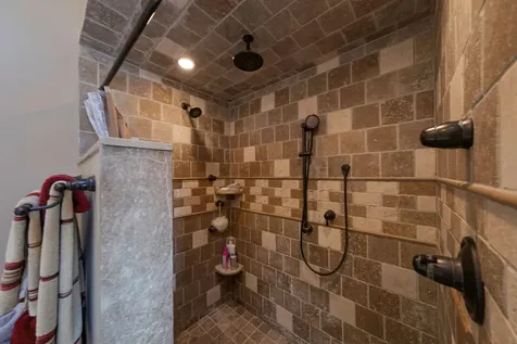 8 Remington Avenue Selden NY 11784