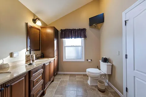 8 Remington Avenue Selden NY 11784