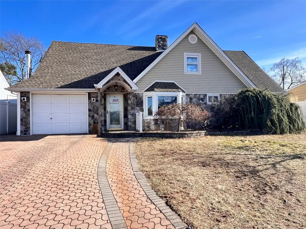 50 Prentice Road Levittown NY 11756