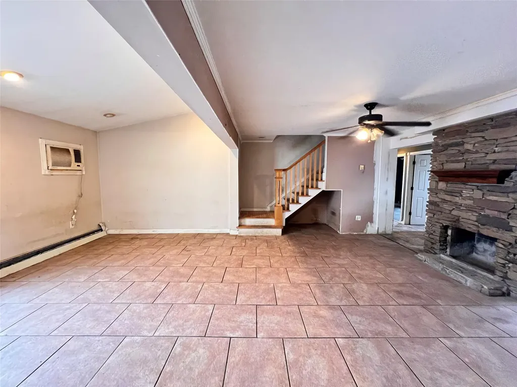 50 Prentice Road Levittown NY 11756