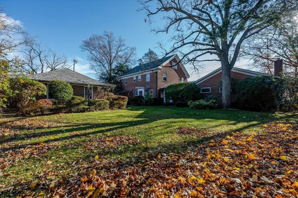 896 Central Avenue Woodmere NY 11598