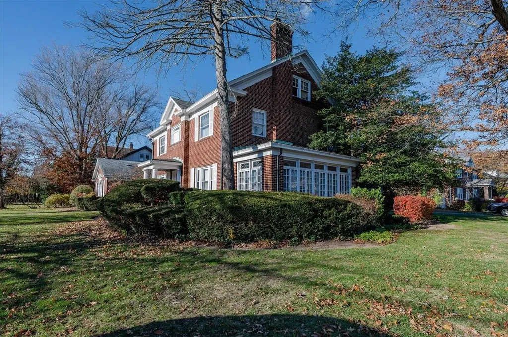 896 Central Avenue Woodmere NY 11598