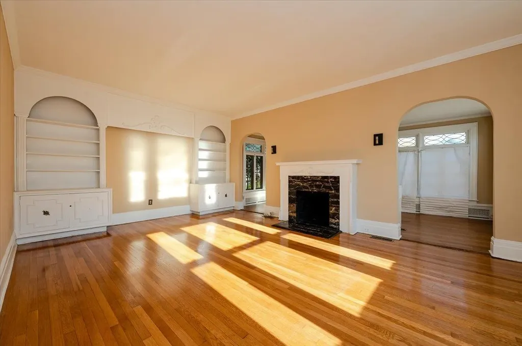 896 Central Avenue Woodmere NY 11598