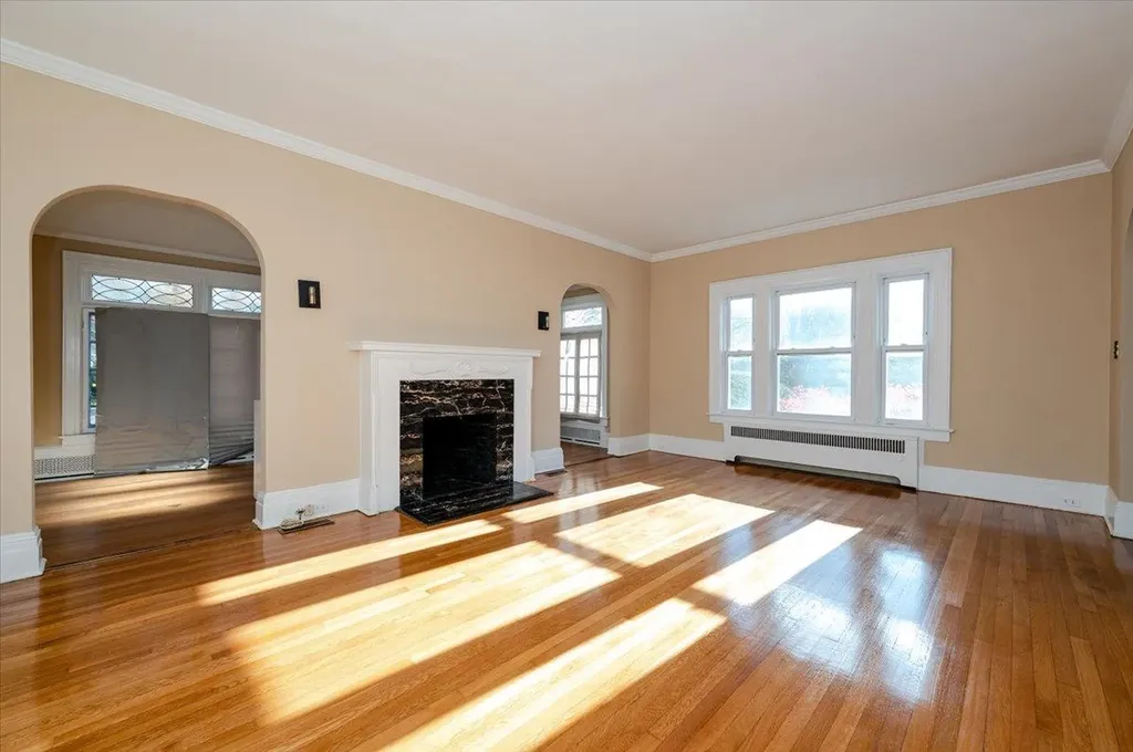 896 Central Avenue Woodmere NY 11598