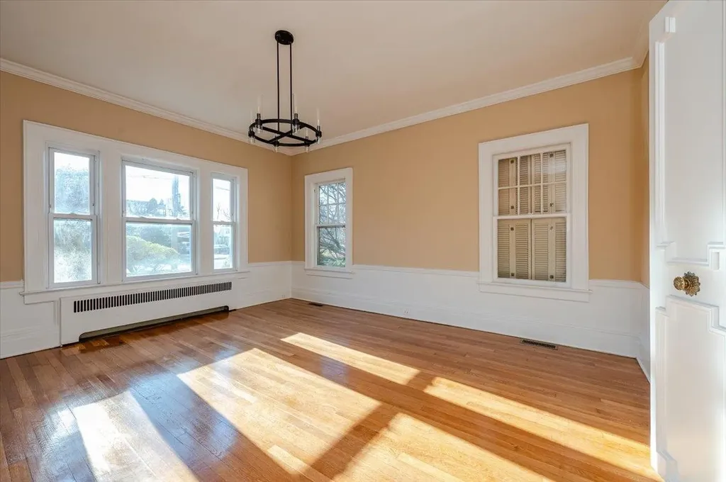896 Central Avenue Woodmere NY 11598