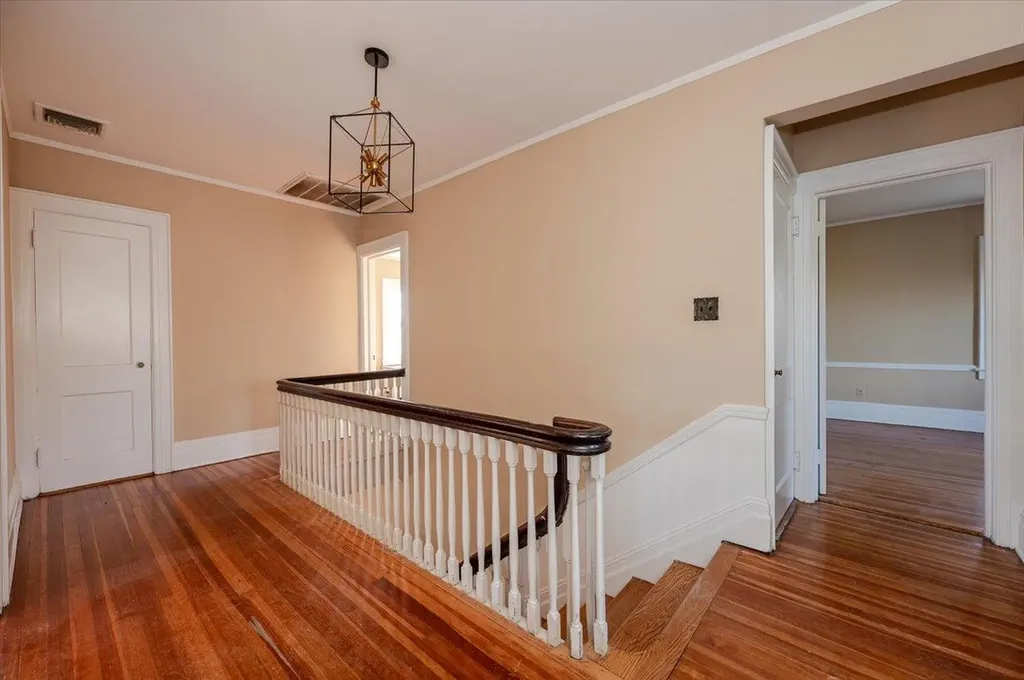 896 Central Avenue Woodmere NY 11598