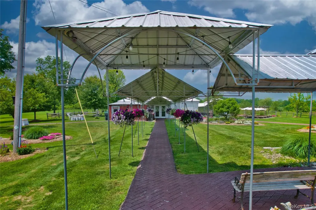 71 Lippincott Road Wallkill NY 12589