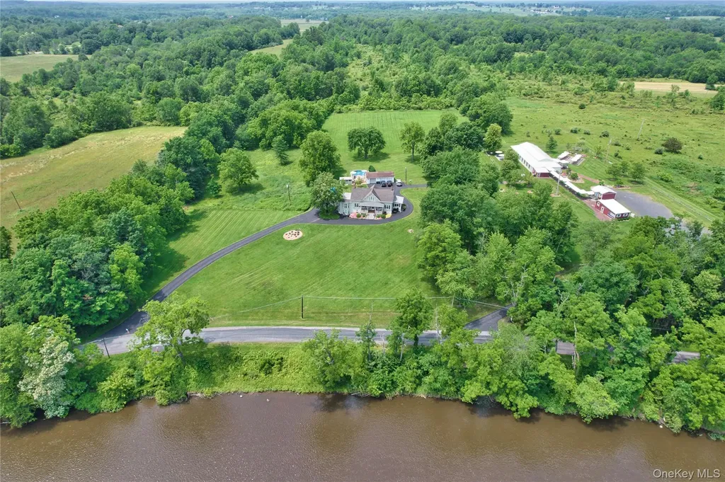 71 Lippincott Road Wallkill NY 12589