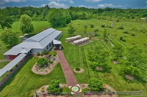 71 Lippincott Road Wallkill NY 12589