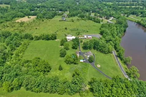71 Lippincott Road Wallkill NY 12589