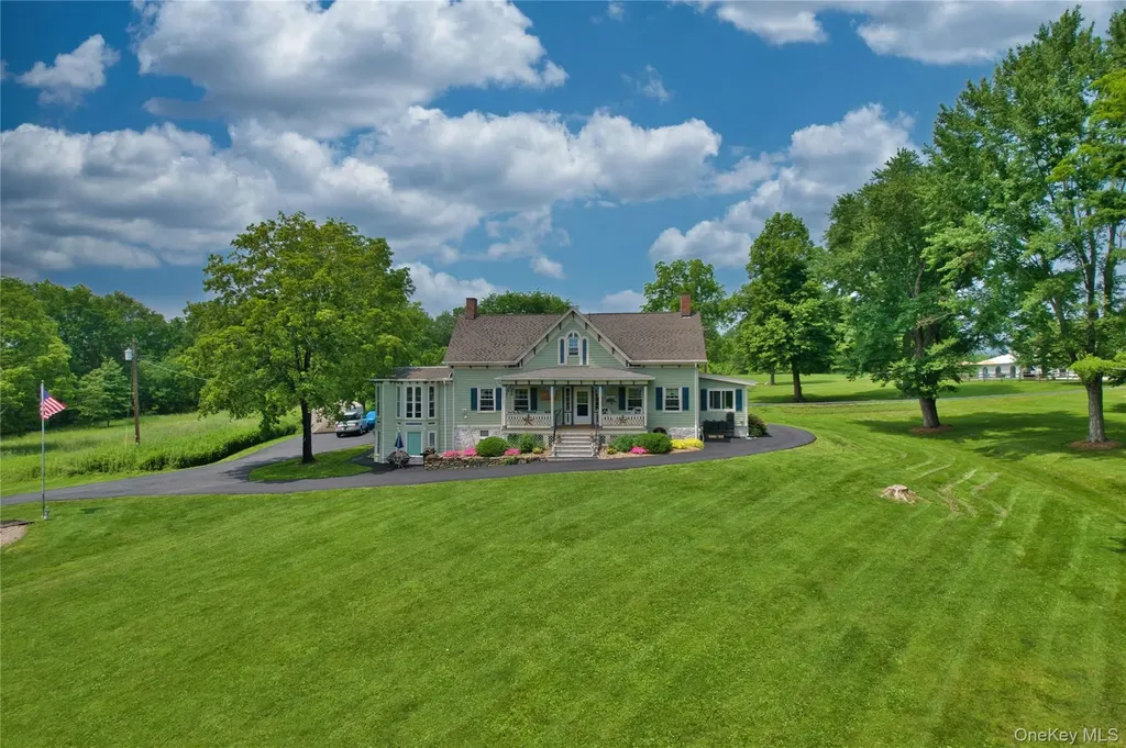 69 Lippincott Road Wallkill NY 12589