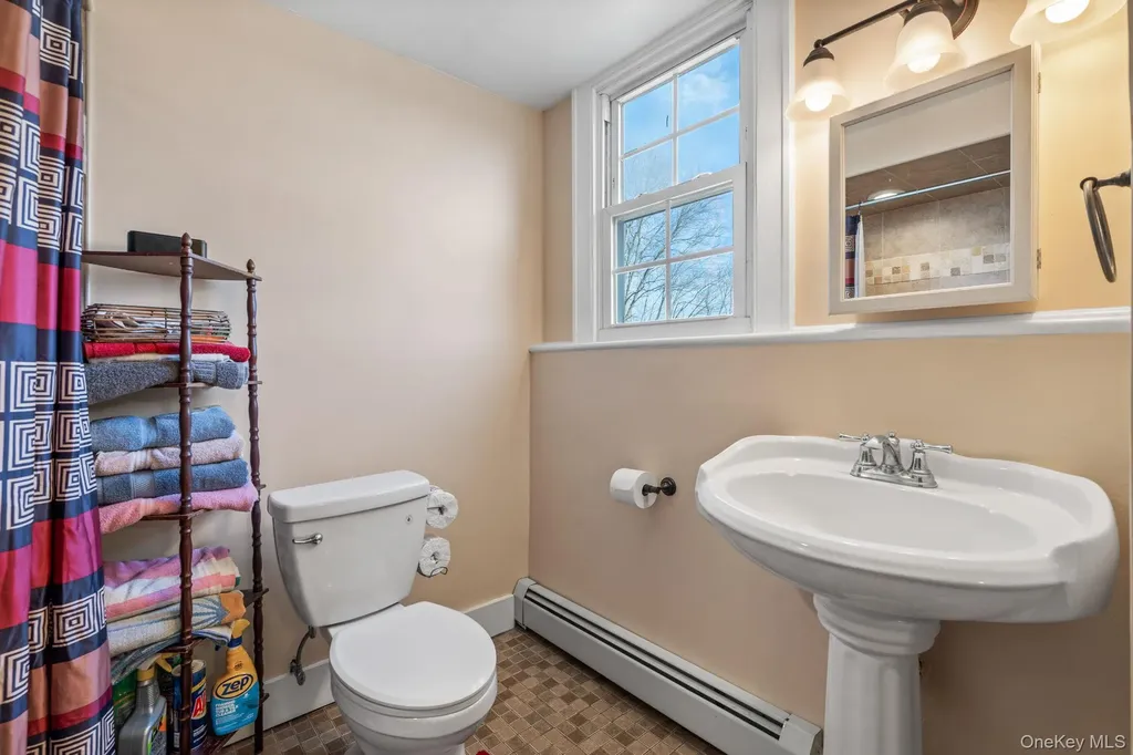 69 Lippincott Road Wallkill NY 12589