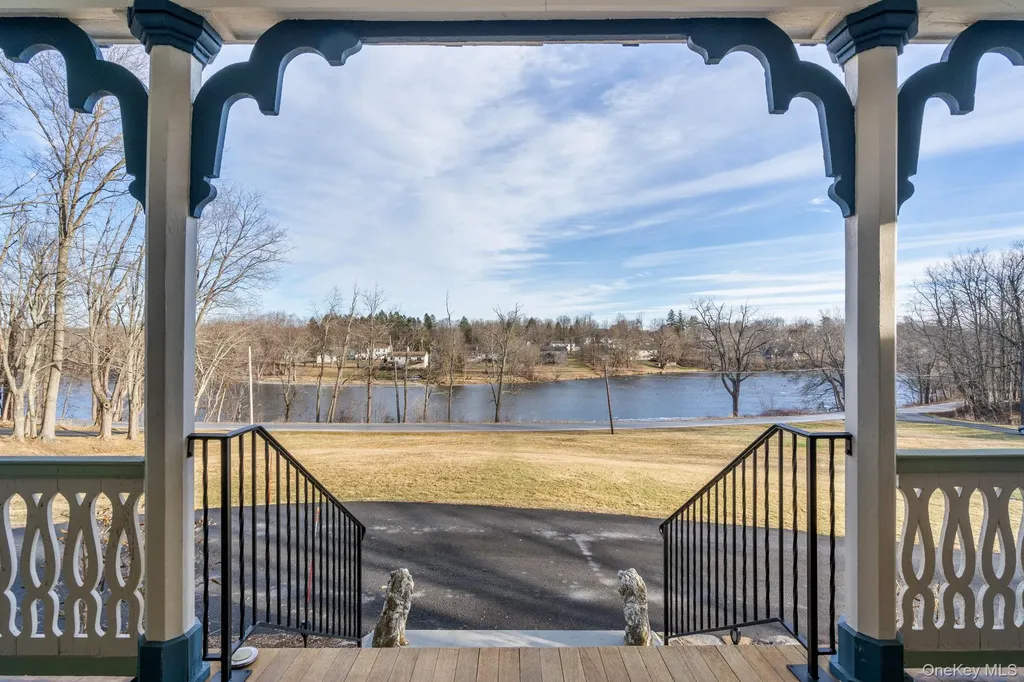 69 Lippincott Road Wallkill NY 12589