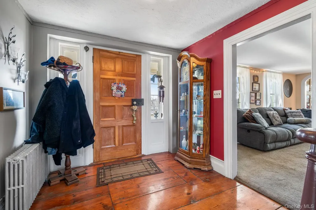 69 Lippincott Road Wallkill NY 12589