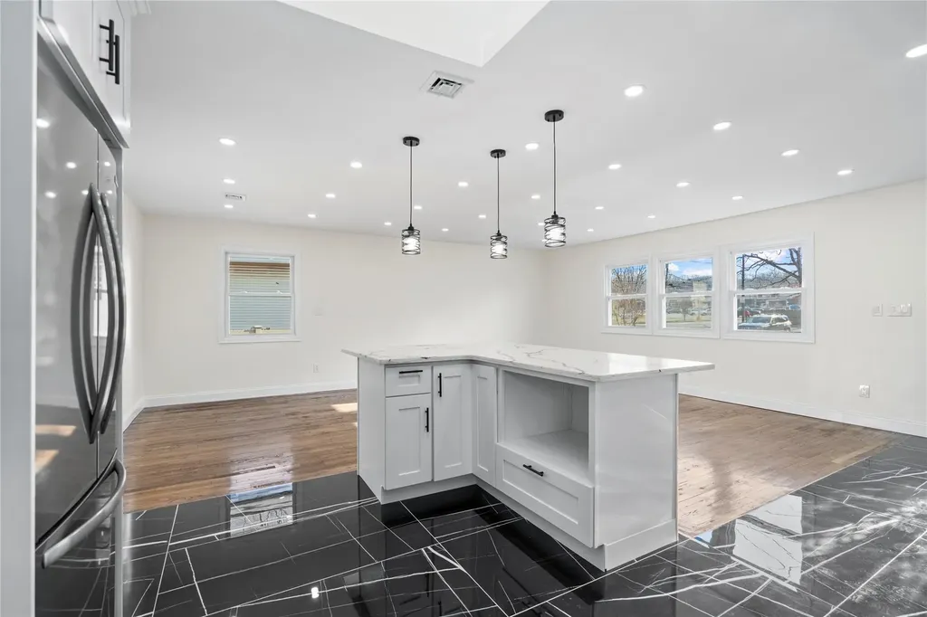 253 Haypath Road Old Bethpage NY 11804