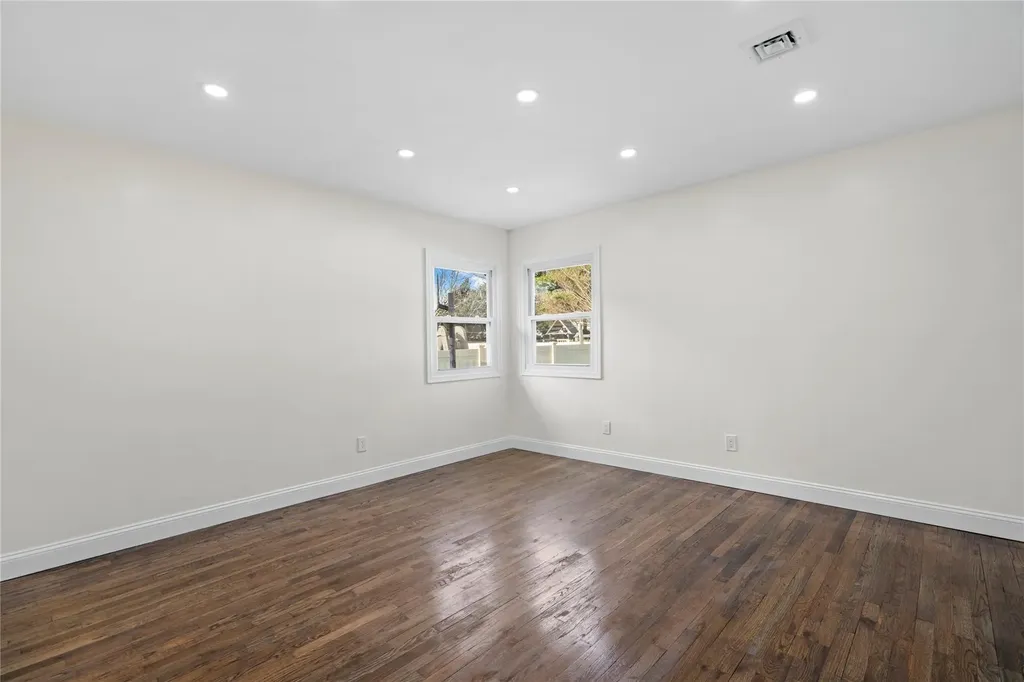 253 Haypath Road Old Bethpage NY 11804