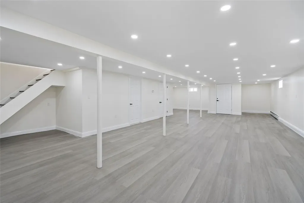 253 Haypath Road Old Bethpage NY 11804