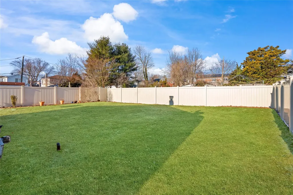 253 Haypath Road Old Bethpage NY 11804