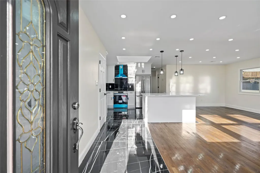 253 Haypath Road Old Bethpage NY 11804
