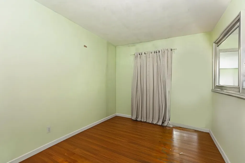 7 Mars Road Bay Shore NY 11706