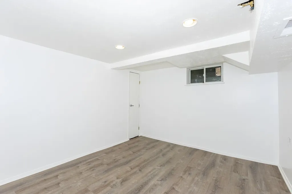 7 Mars Road Bay Shore NY 11706