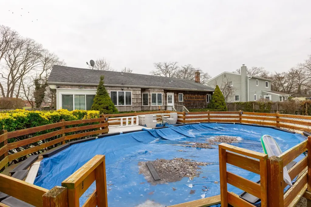 7 Mars Road Bay Shore NY 11706