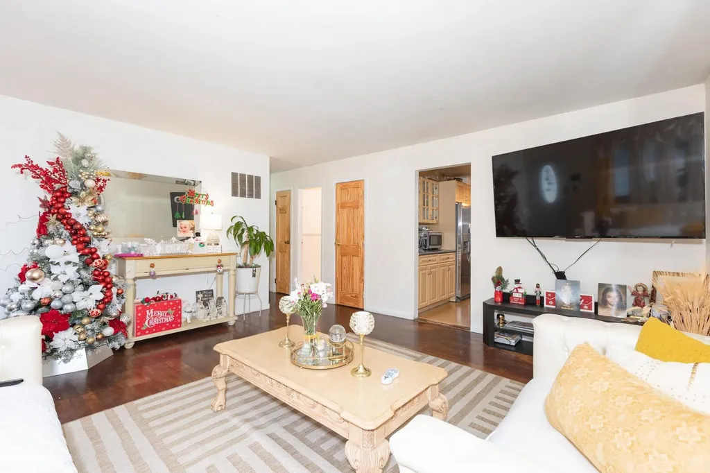 7 Mars Road Bay Shore NY 11706