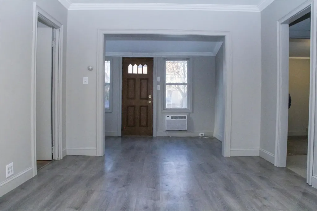 83 Evans Avenue Freeport NY 11520