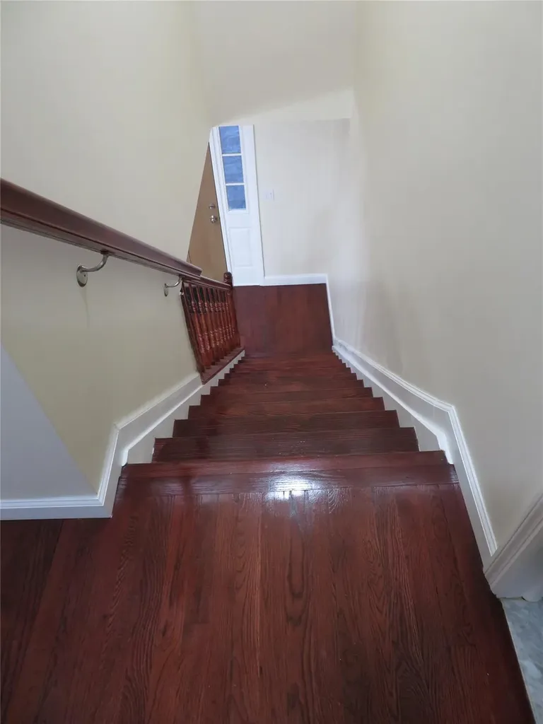 326 Brook Avenue Bay Shore NY 11706