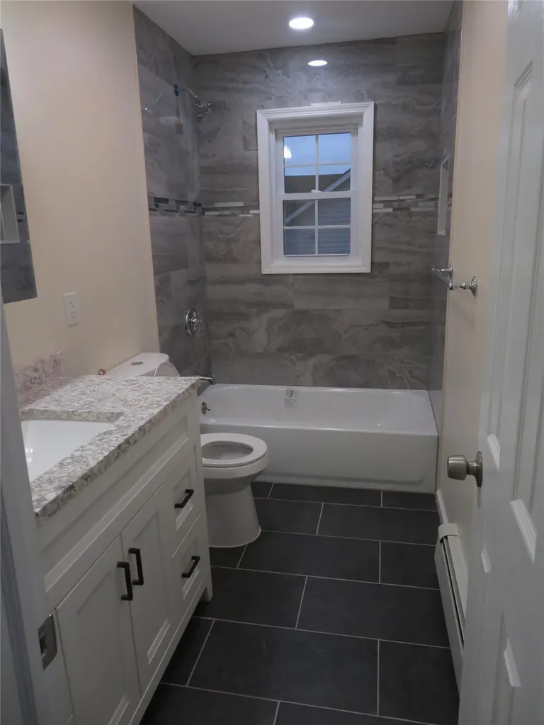 326 Brook Avenue Bay Shore NY 11706